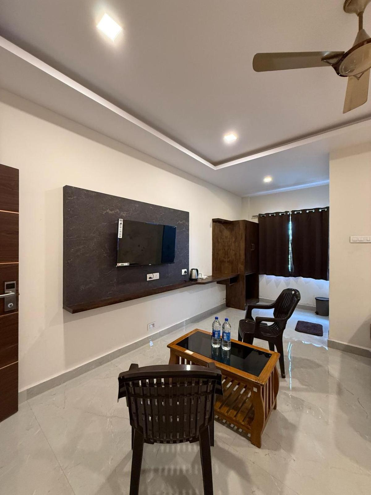 Arudra Residency Hotel Tiruvannamalai Exterior photo