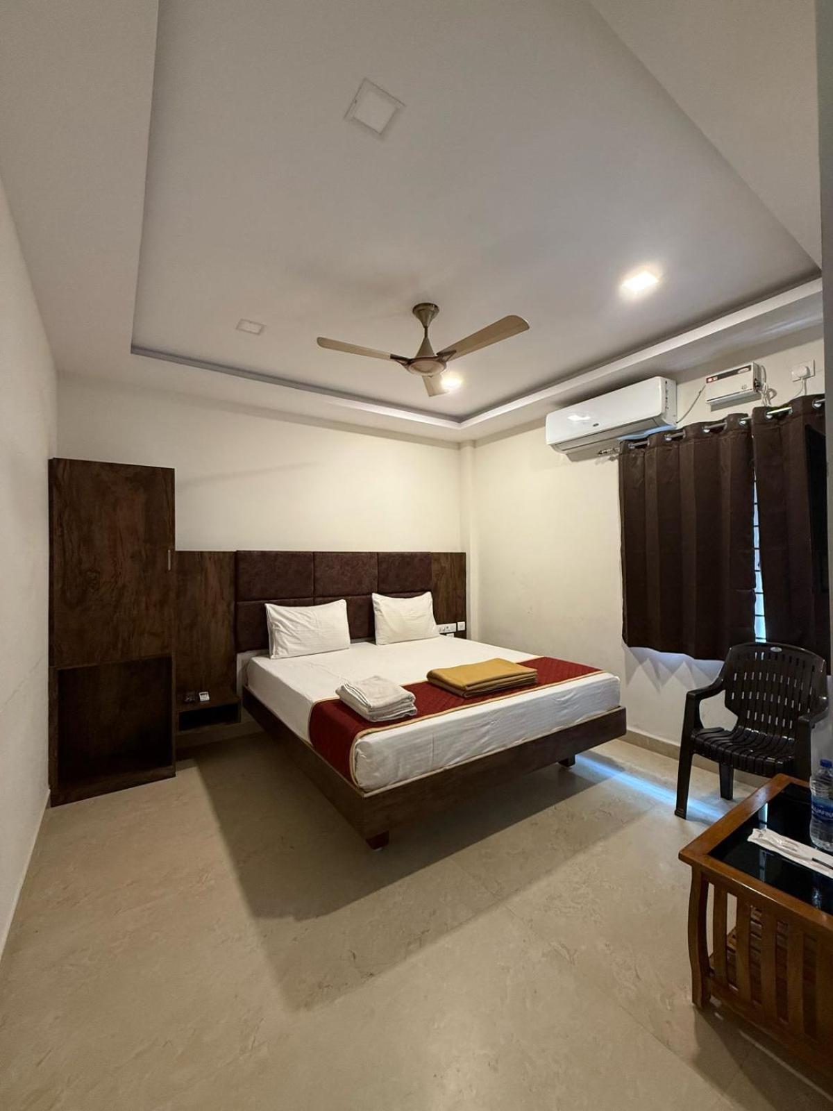 Arudra Residency Hotel Tiruvannamalai Exterior photo